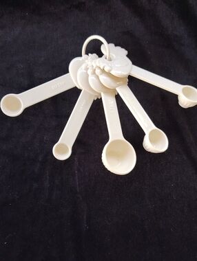 Paula Deen Rooster measuring spoons